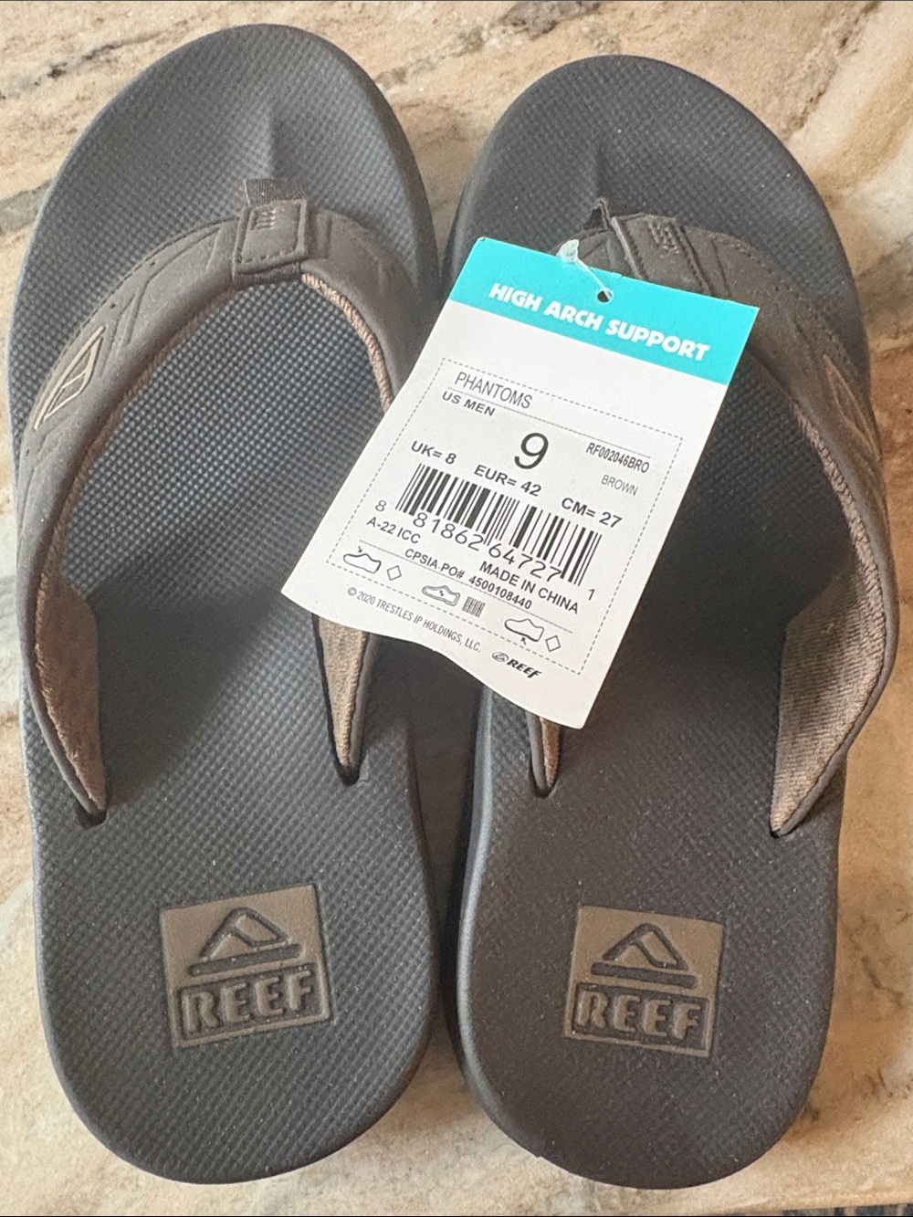Reef Men’s Phantoms Brown Flip Flops with High Arch Support